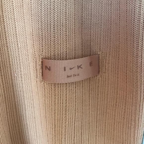 Nike Sweatpants - Picture 3 of 8